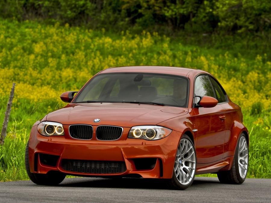  BMW 1-Series M Coupe 2011 года  (US) (фото 2 из 30)